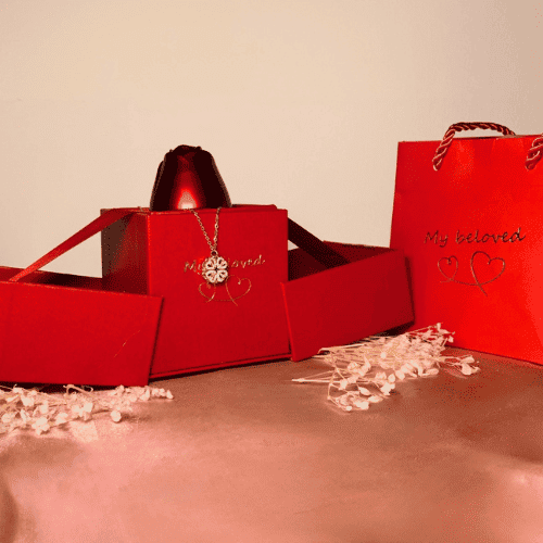 💖 Set Collar Trébol & Corazones 2 en 1 + Estuche con Rosa - Buena fortuna y Amor verdadero